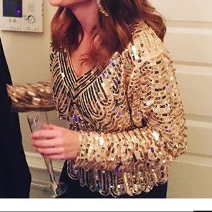 Gorgeous gold top!!